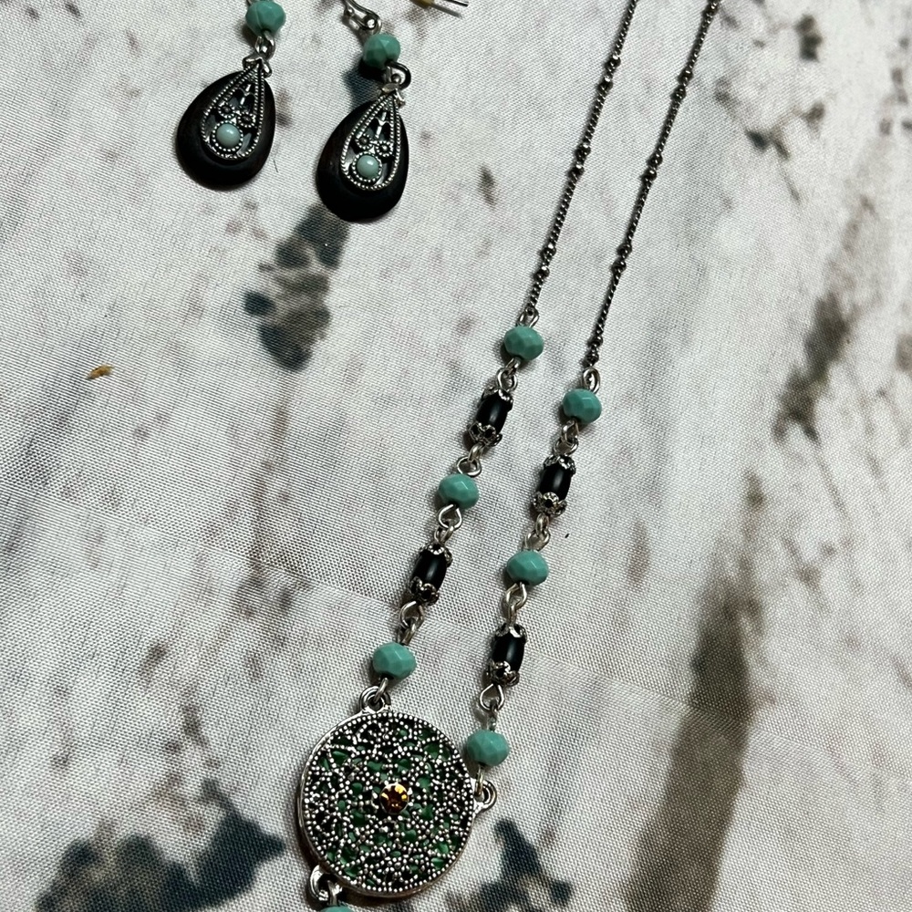 Intricate Silver and‎ turquoise Filigree Necklace